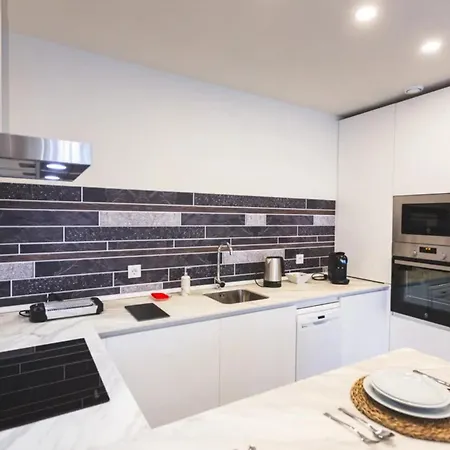 Flores De Clavel 4 Appartement *