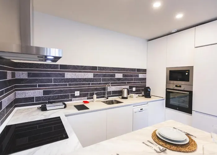 Flores De Clavel 4 Apartment *